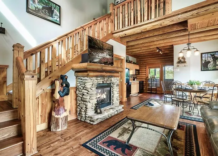 2 Miles From Dollywood Family Resort With Seasonal Outdoor Swimming Pool, Year Around Heated Indoor Swimming Pool, Townhome Style Cabin, Private Hot Tub, Arcade, Tv, Wifi, Kitchen With Refrigerator, Washer And Dryer