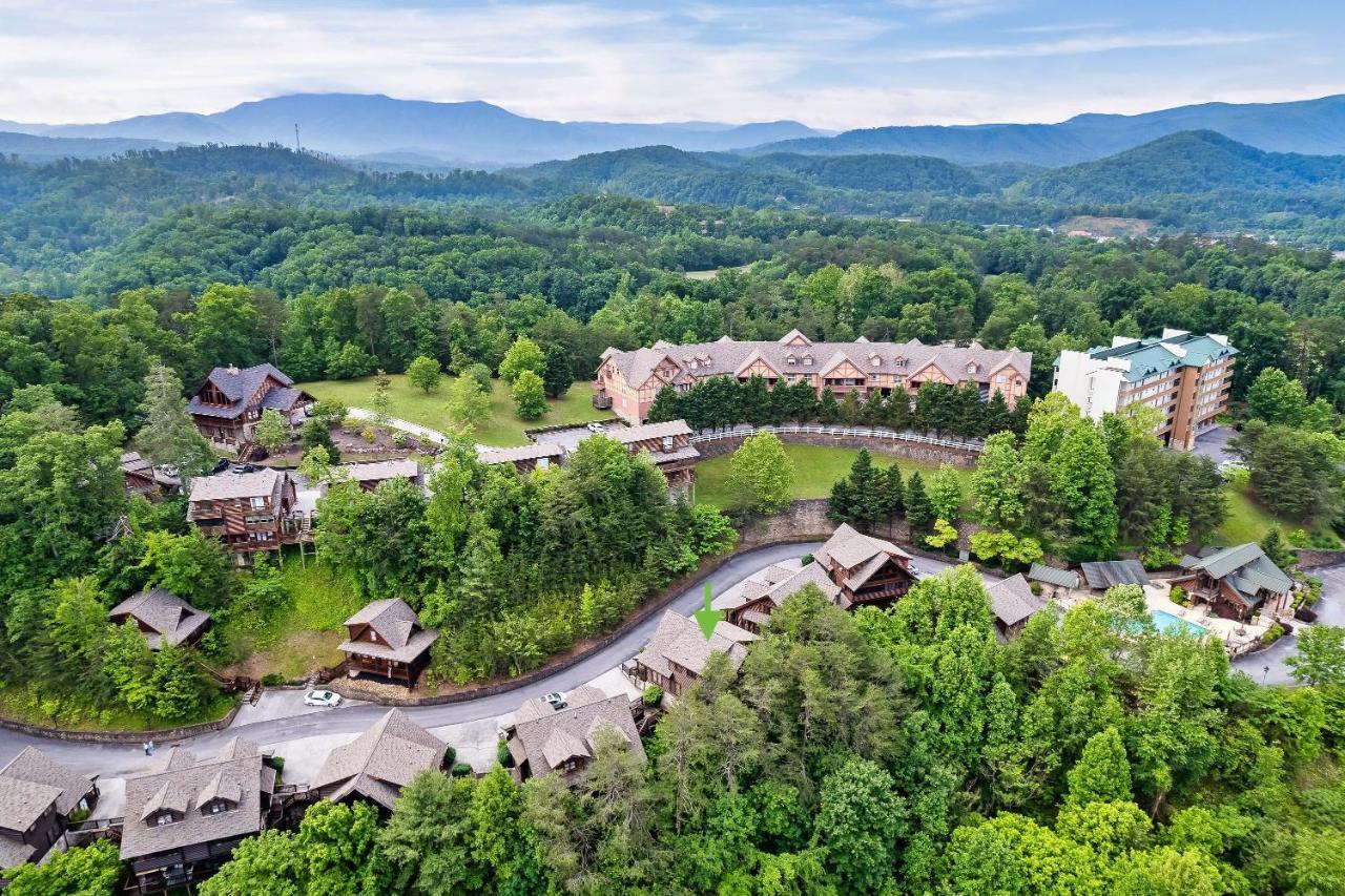 Dollywood Family Resort: Seasonal Pools, Hot Tub & Arcade Holiday home *